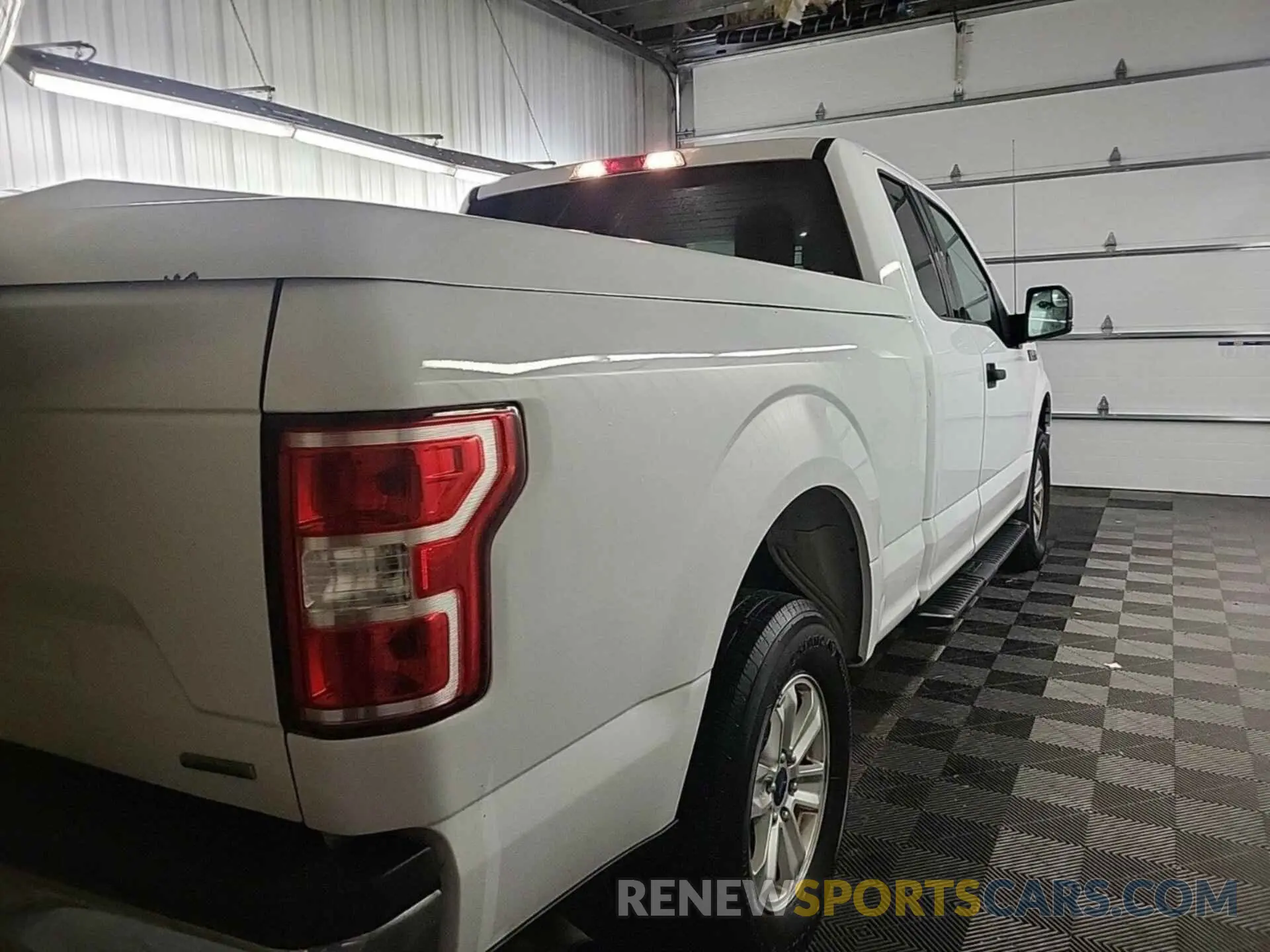 24 Фотография поврежденного автомобиля 1FTFX1E43LKD35558 FORD F150 2020