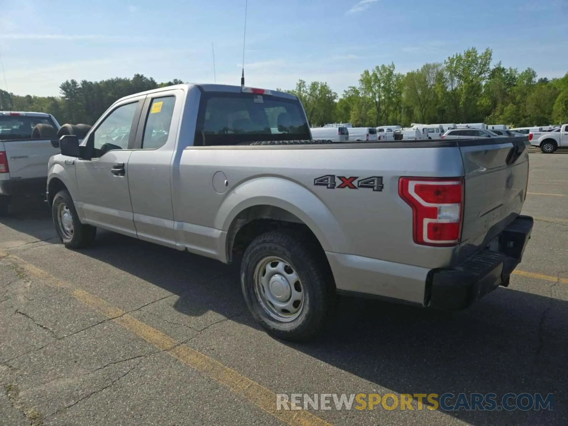 15 Photograph of a damaged car 1FTFX1E57LFB70910 FORD F150 2020
