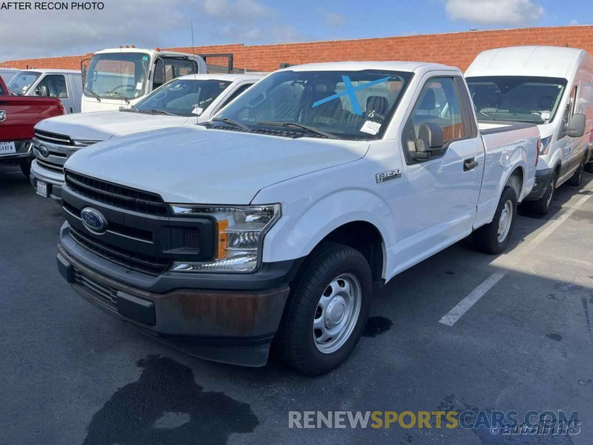 1 Фотография поврежденного автомобиля 1FTMF1CB1LKE97460 FORD F150 2020