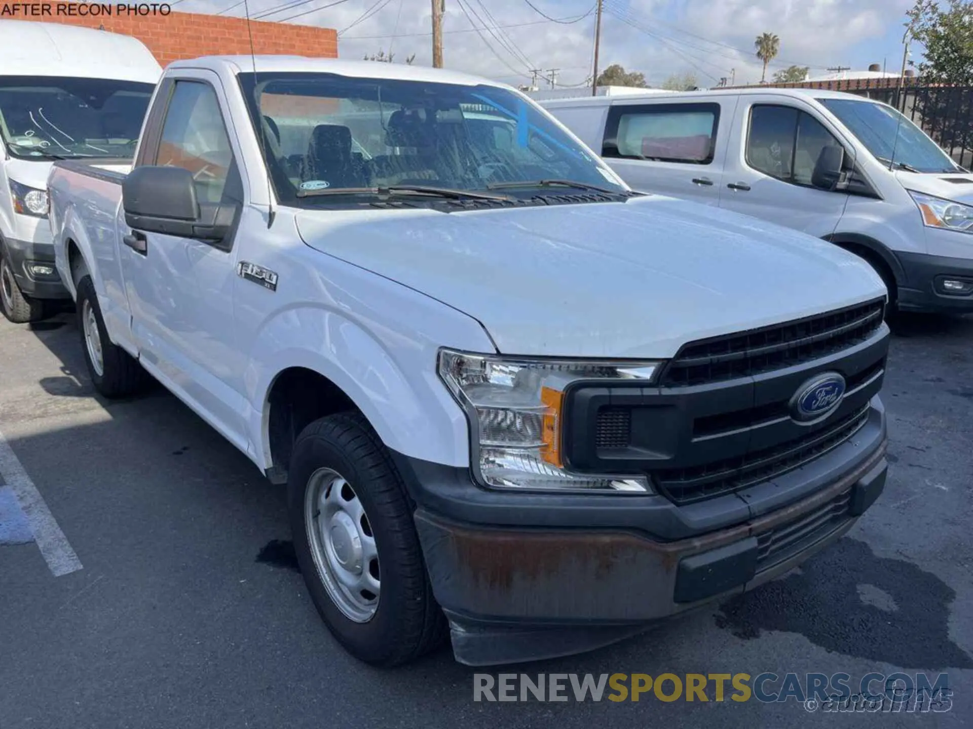 5 Фотография поврежденного автомобиля 1FTMF1CB1LKE97460 FORD F150 2020