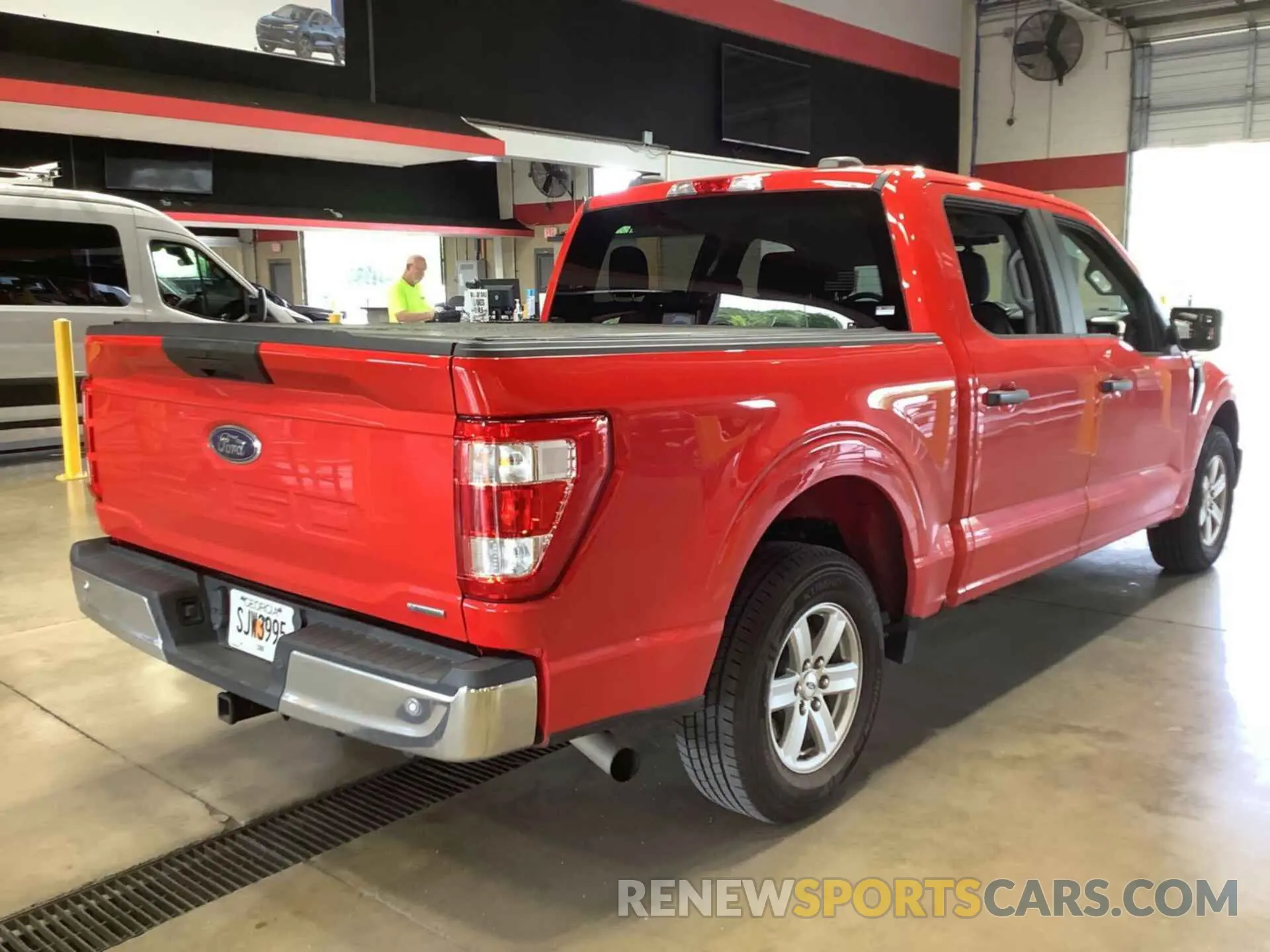 4 Photograph of a damaged car 1FTEW1C80MKD70757 FORD F150 2021