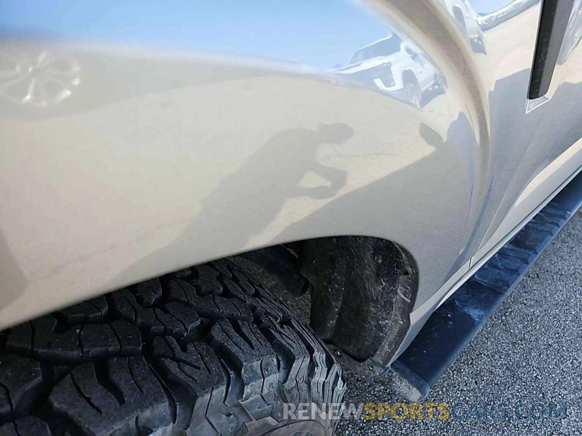 14 Photograph of a damaged car 1FTFW1E59MFC46745 FORD F150 2021