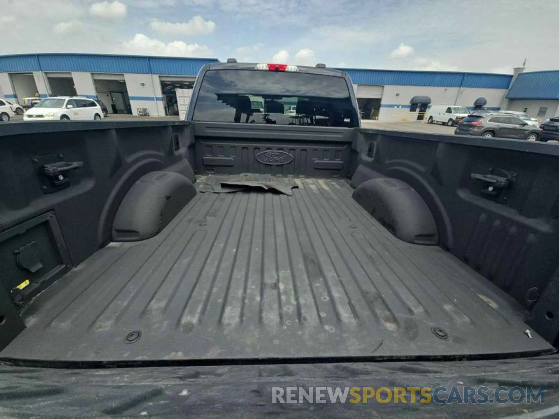 15 Photograph of a damaged car 1FTFW1E81MFC10283 FORD F150 2021