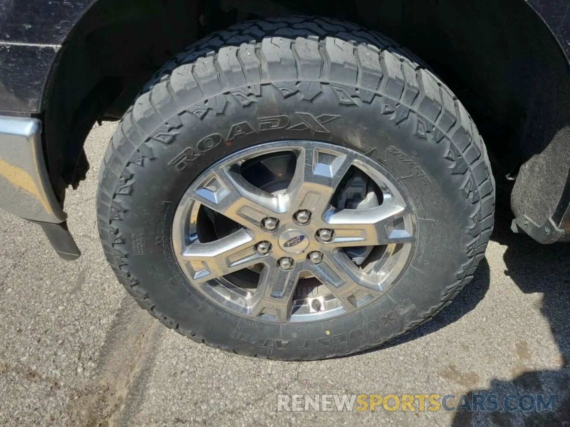 18 Photograph of a damaged car 1FTFW1E88MFB64774 FORD F150 2021