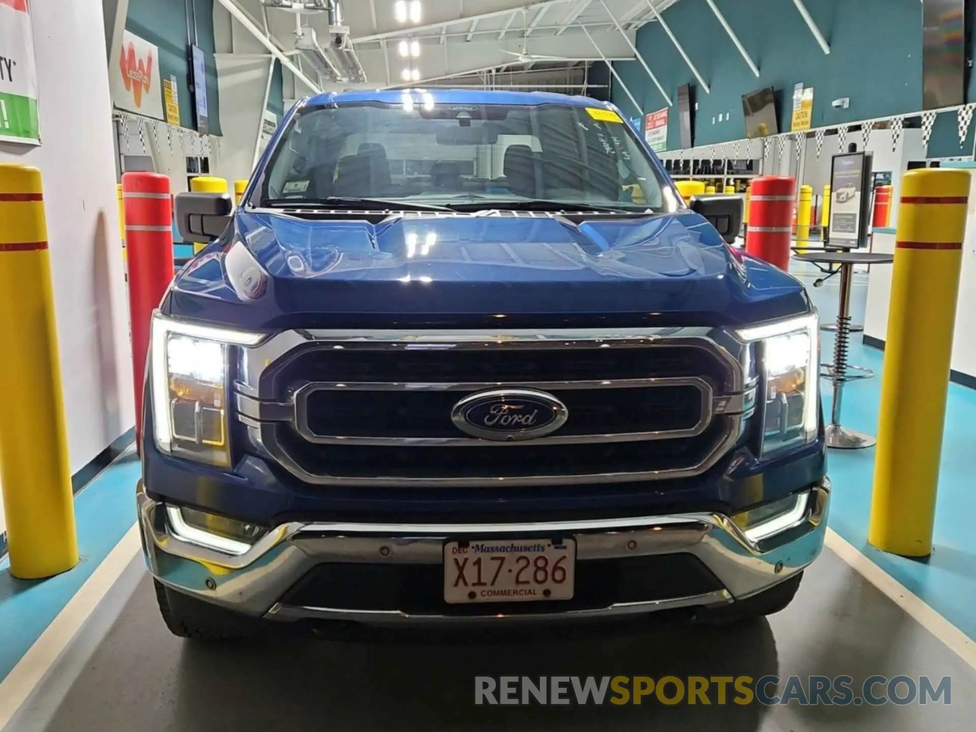 23 Photograph of a damaged car 1FTFW1E8XNKD62085 FORD F150 2022