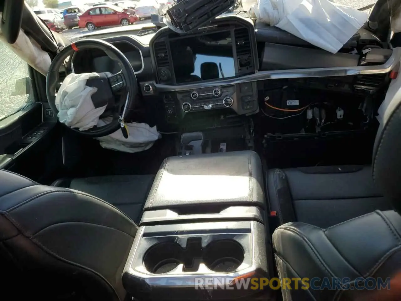 8 Photograph of a damaged car 1FTFW1RG7NFB01989 FORD F150 2022