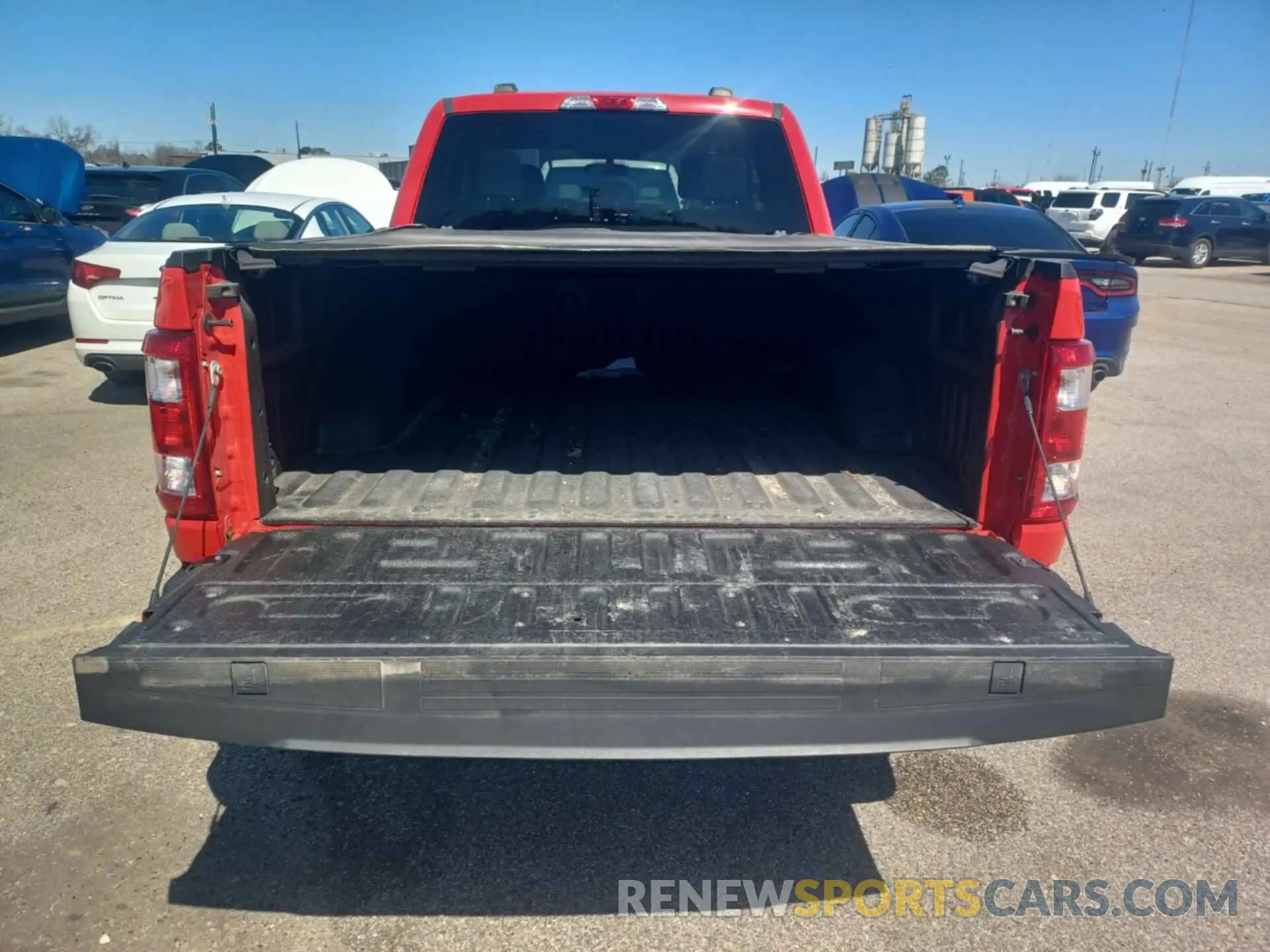 12 Photograph of a damaged car 1FTFX1E89NKE44144 FORD F150 2022