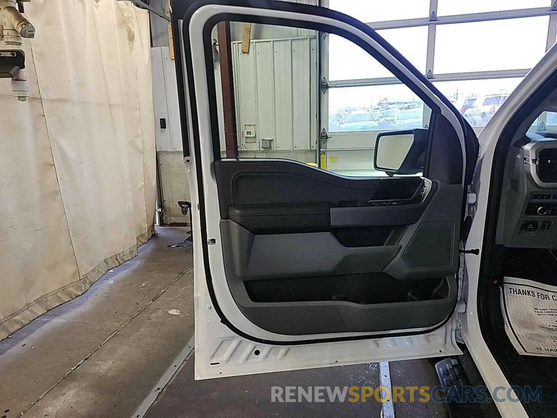 15 Фотография поврежденного автомобиля 1FT6W1EV1PWG31043 FORD F150 2023