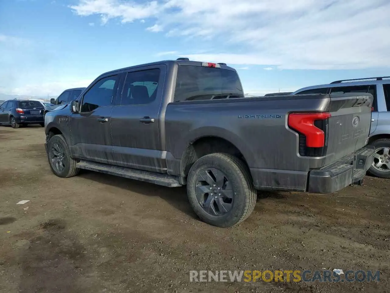 2 Фотография поврежденного автомобиля 1FT6W1EV6PWG39428 FORD F150 2023
