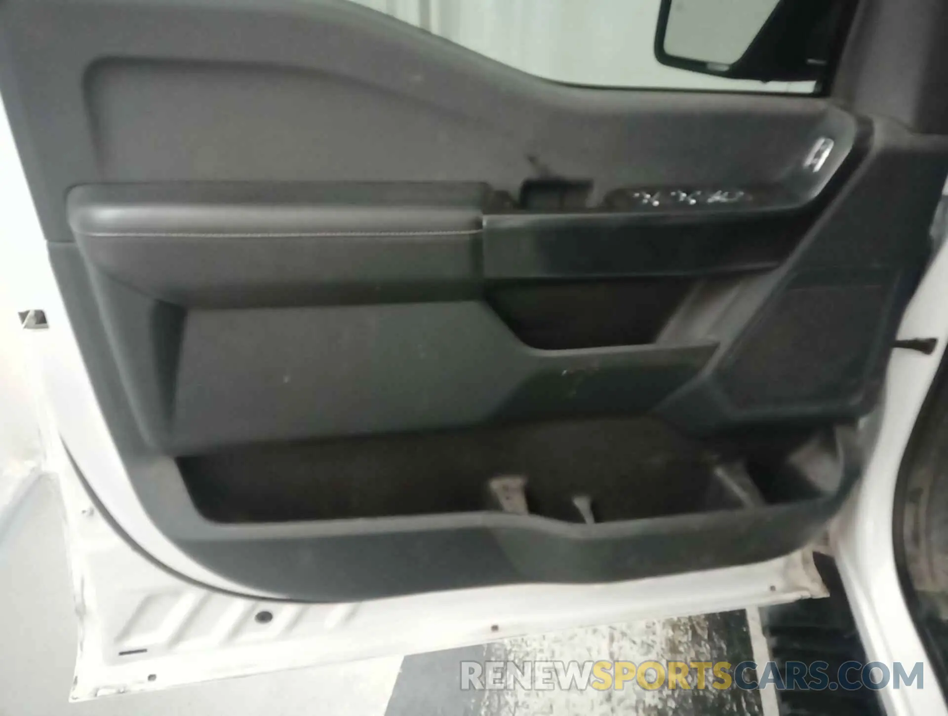 27 Photograph of a damaged car 1FTFW1E85PKD37601 FORD F150 2023