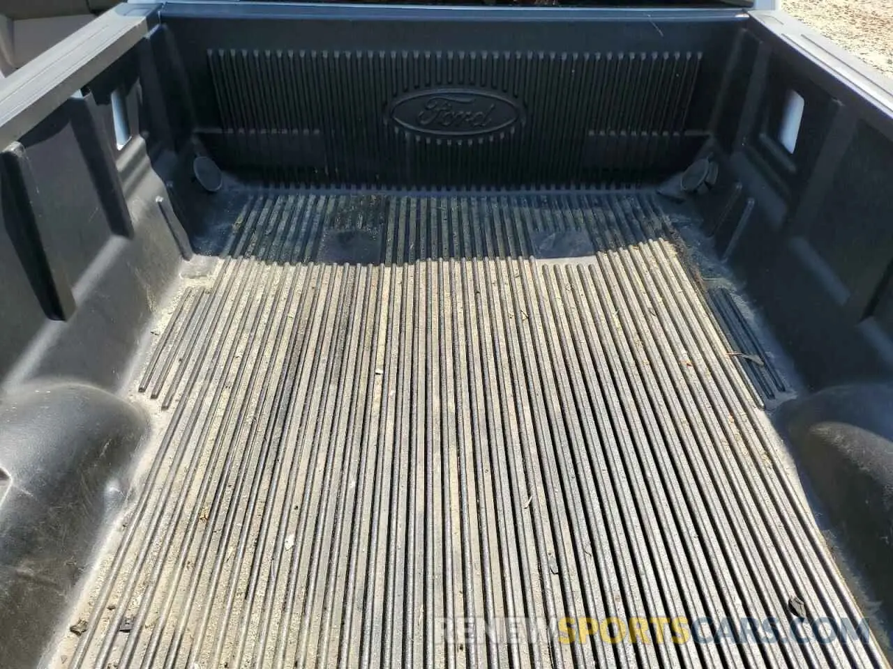 10 Photograph of a damaged car 1FTMF1KP5RKE46274 FORD F150 2024