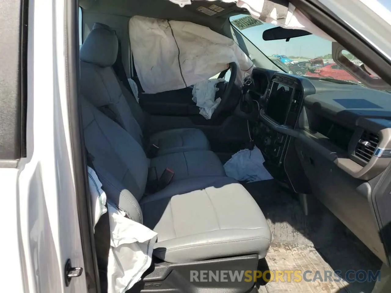 10 Photograph of a damaged car 1FTMF1KP7RKE59981 FORD F150 2024