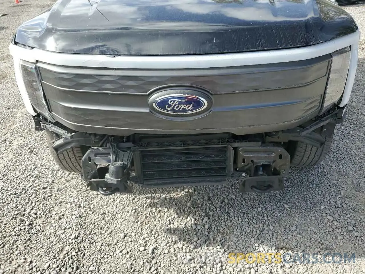 11 Photograph of a damaged car 1FT6W1EV4NWG14041 FORD F150 LIGHT 2022