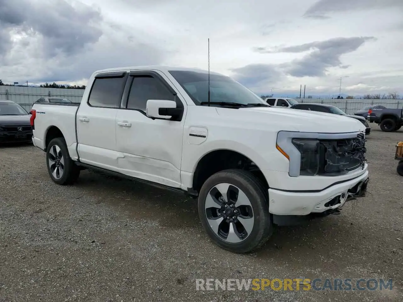 4 Фотография поврежденного автомобиля 1FT6W1EV1PWG14095 FORD F150 LIGHT 2023