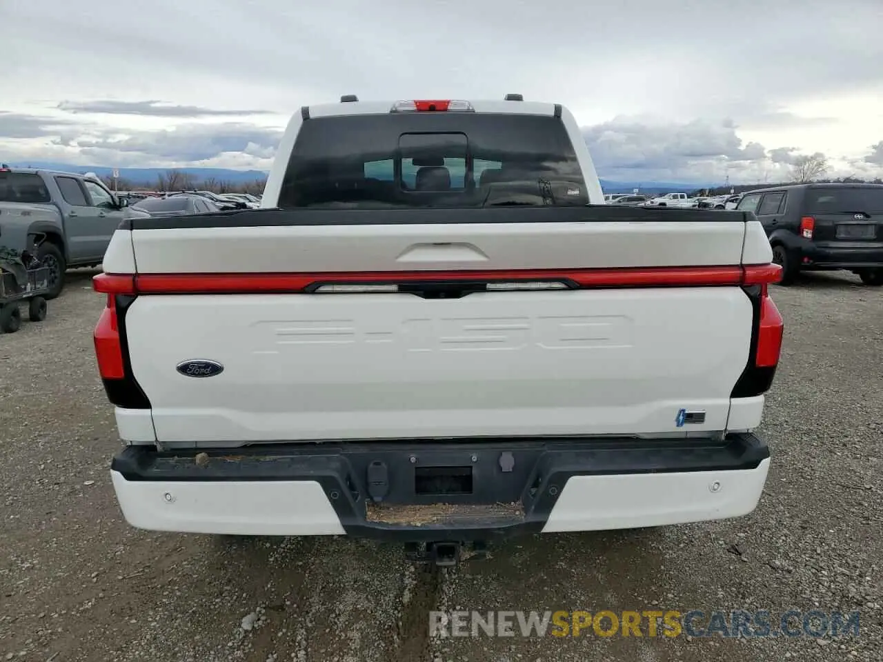 6 Фотография поврежденного автомобиля 1FT6W1EV1PWG14095 FORD F150 LIGHT 2023
