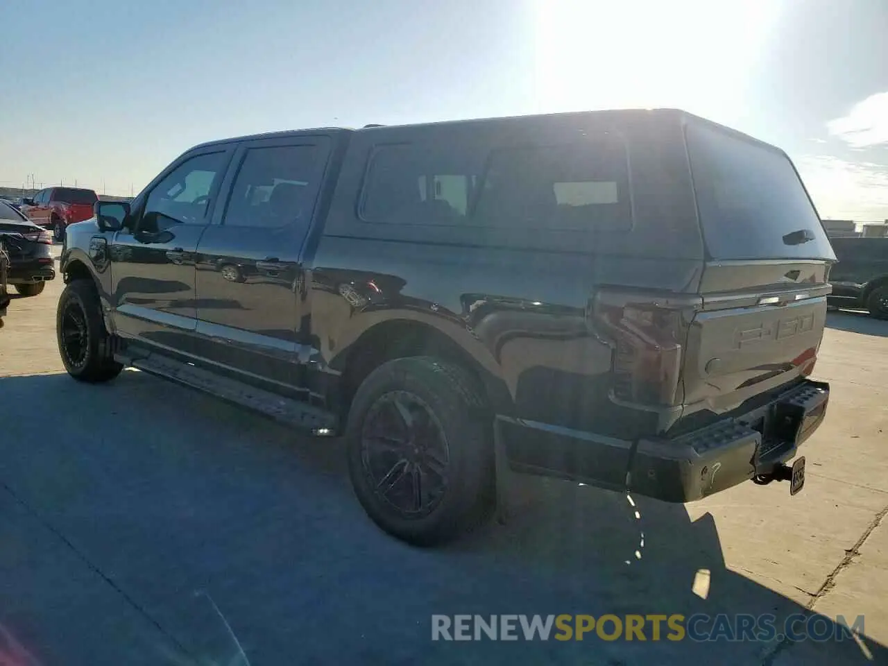 2 Фотография поврежденного автомобиля 1FT6W1EVXPWG12040 FORD F150 LIGHT 2023