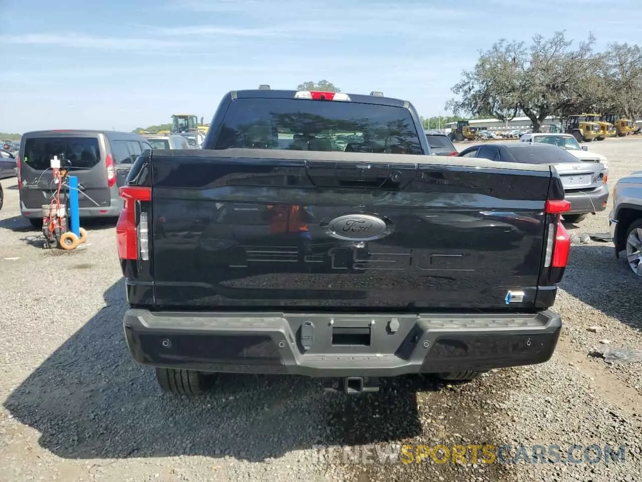 6 Photograph of a damaged car 1FTVW1EL0PWG38494 FORD F150 LIGHT 2023