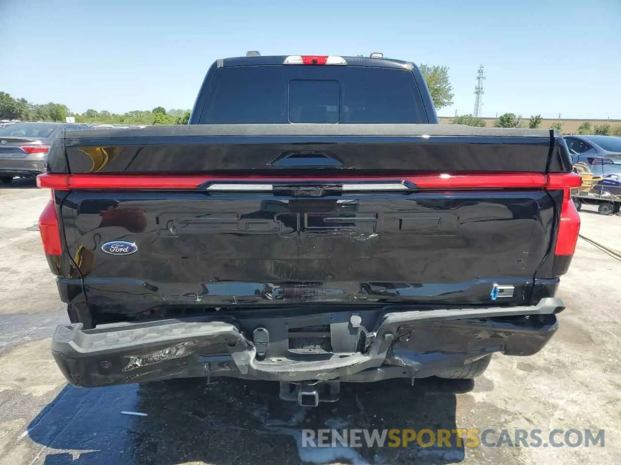 6 Фотография поврежденного автомобиля 1FTVW1EL8PWG07655 FORD F150 LIGHT 2023