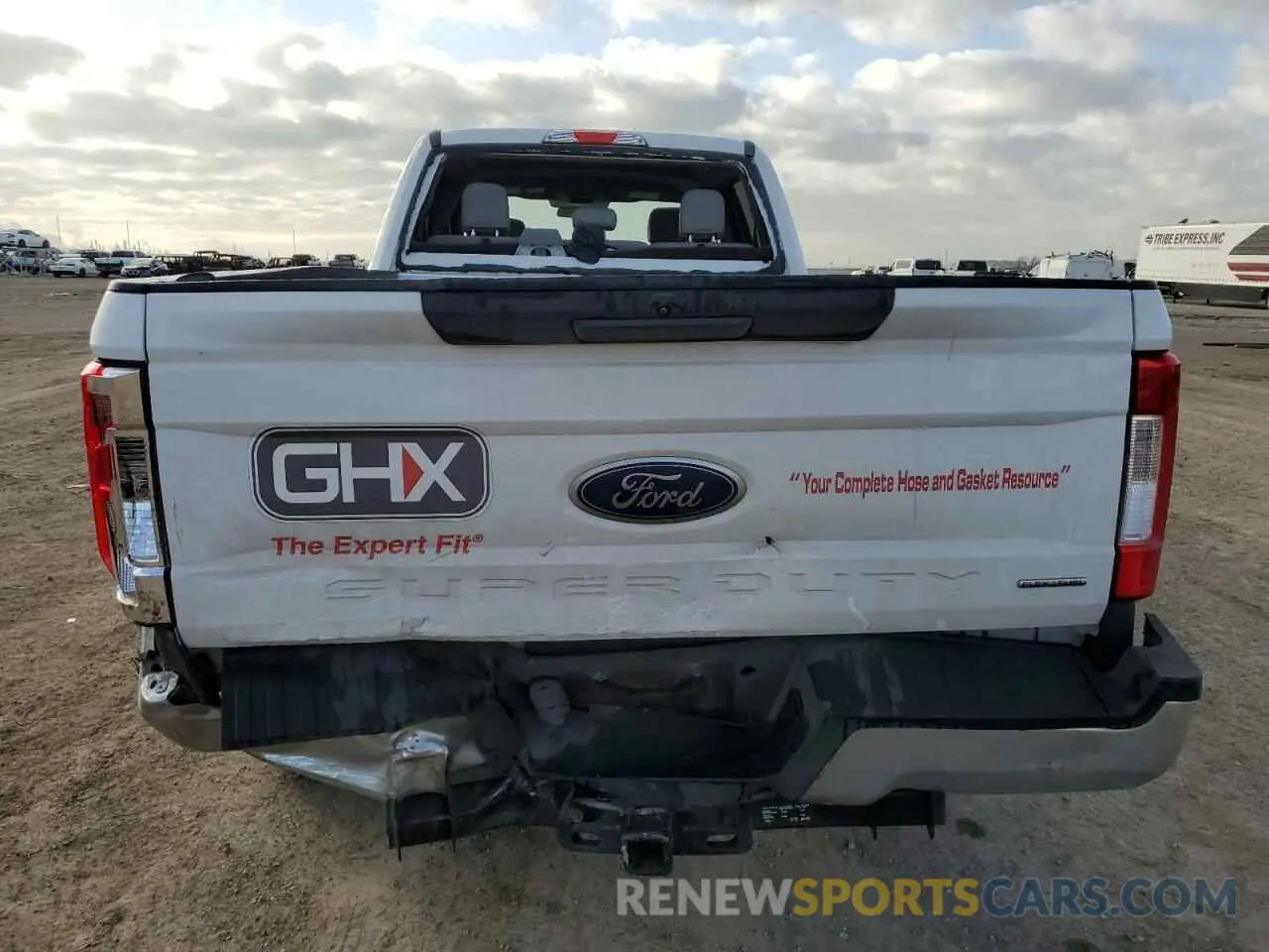6 Photograph of a damaged car 1FT7W2A63KEG49244 FORD F250 2019