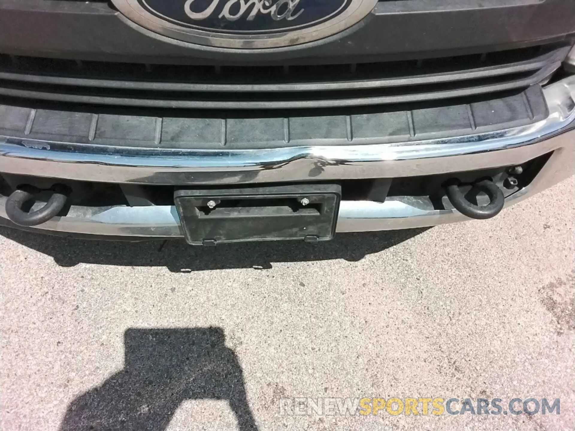 18 Photograph of a damaged car 1FT7W2A68KEC31553 FORD F250 2019