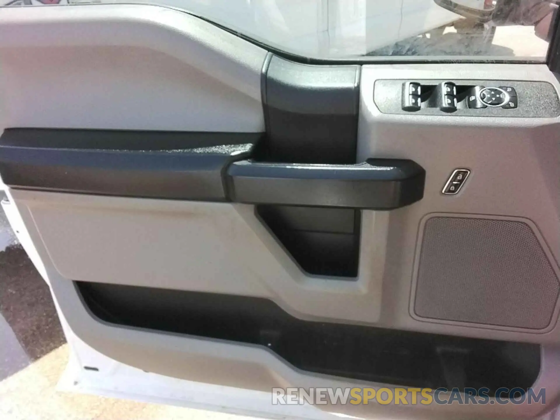 2 Photograph of a damaged car 1FT7W2A68KEC31553 FORD F250 2019