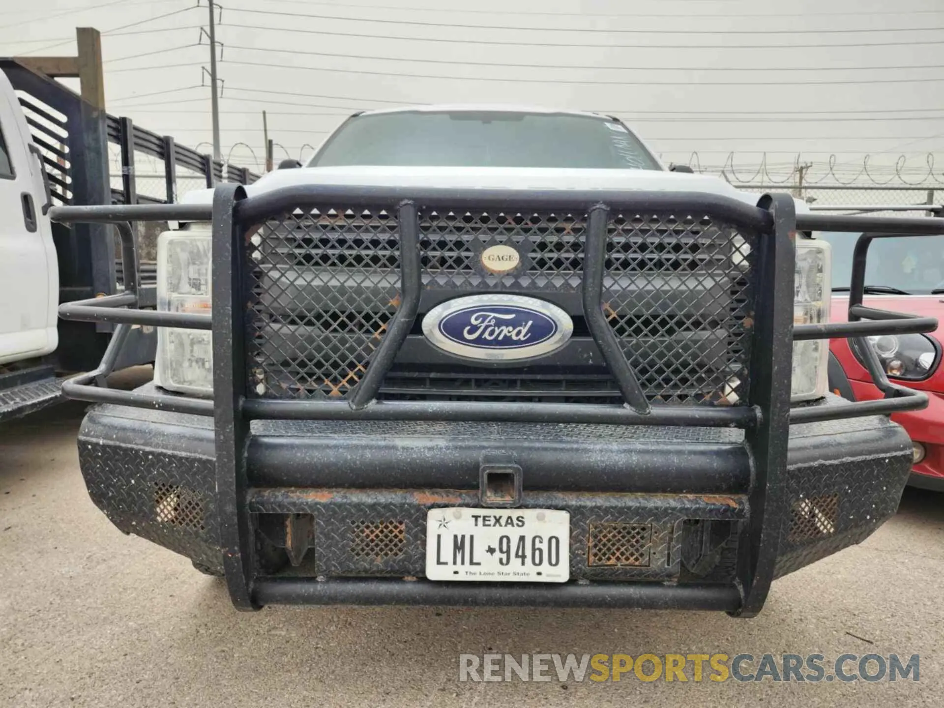 17 Photograph of a damaged car 1FT7W2B62KEC67253 FORD F250 2019