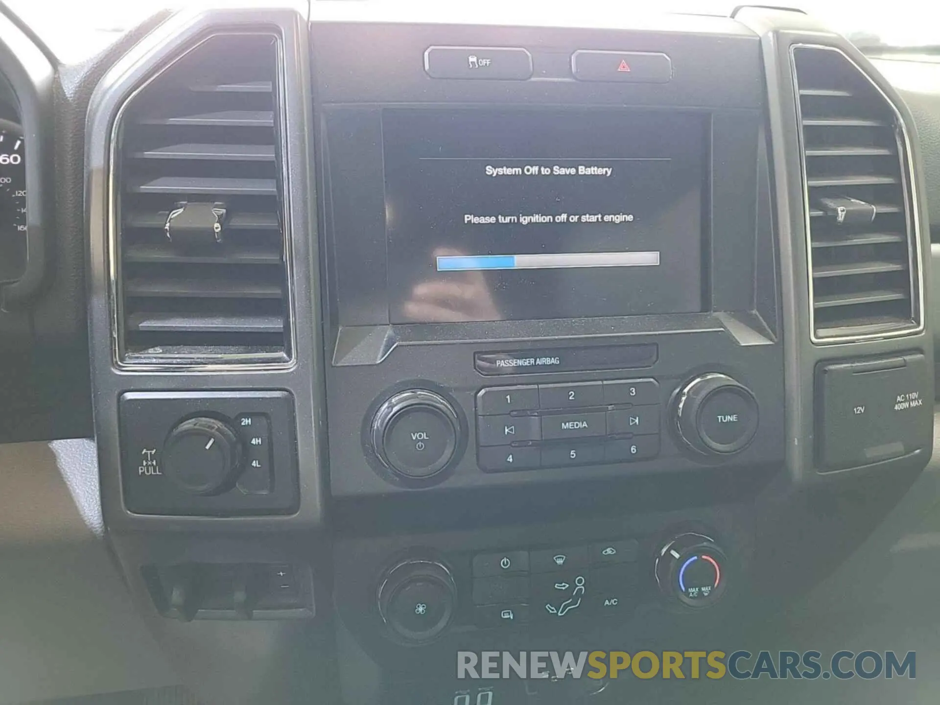 18 Photograph of a damaged car 1FT7W2B62KED71239 FORD F250 2019