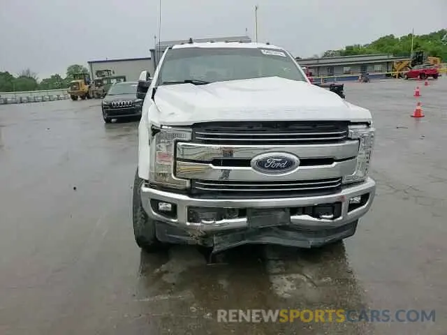 13 Photograph of a damaged car 1FT7W2B62KED98988 FORD F250 2019