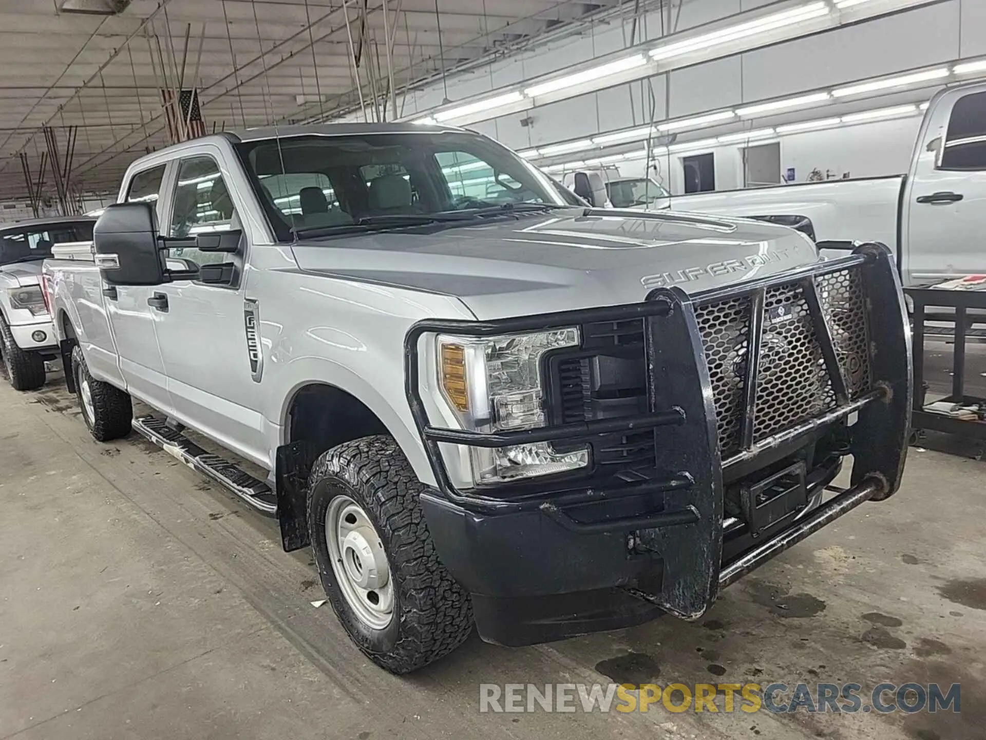 2 Фотография поврежденного автомобиля 1FT7W2B63KEF83440 FORD F250 2019