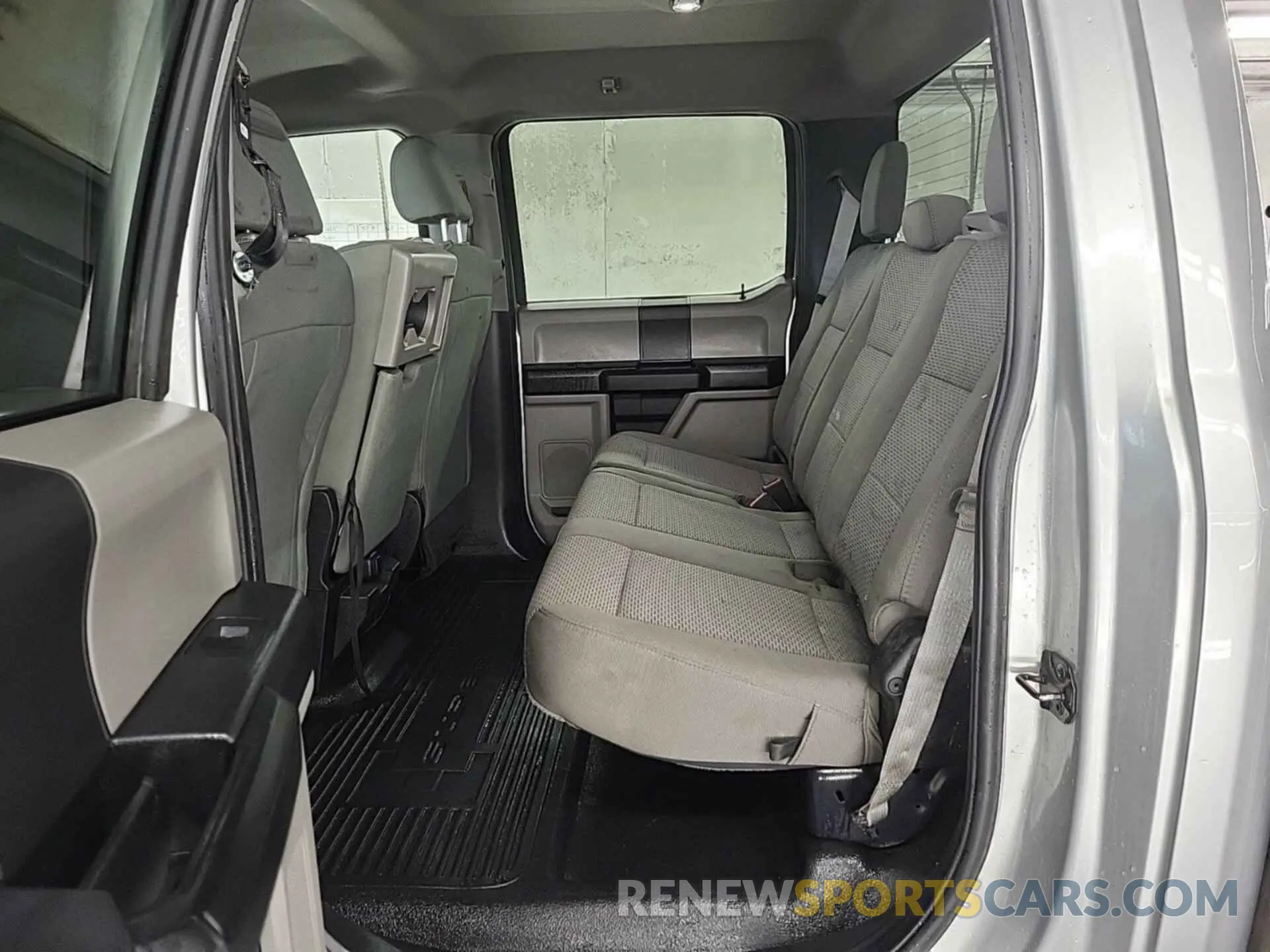 4 Фотография поврежденного автомобиля 1FT7W2B63KEF83440 FORD F250 2019