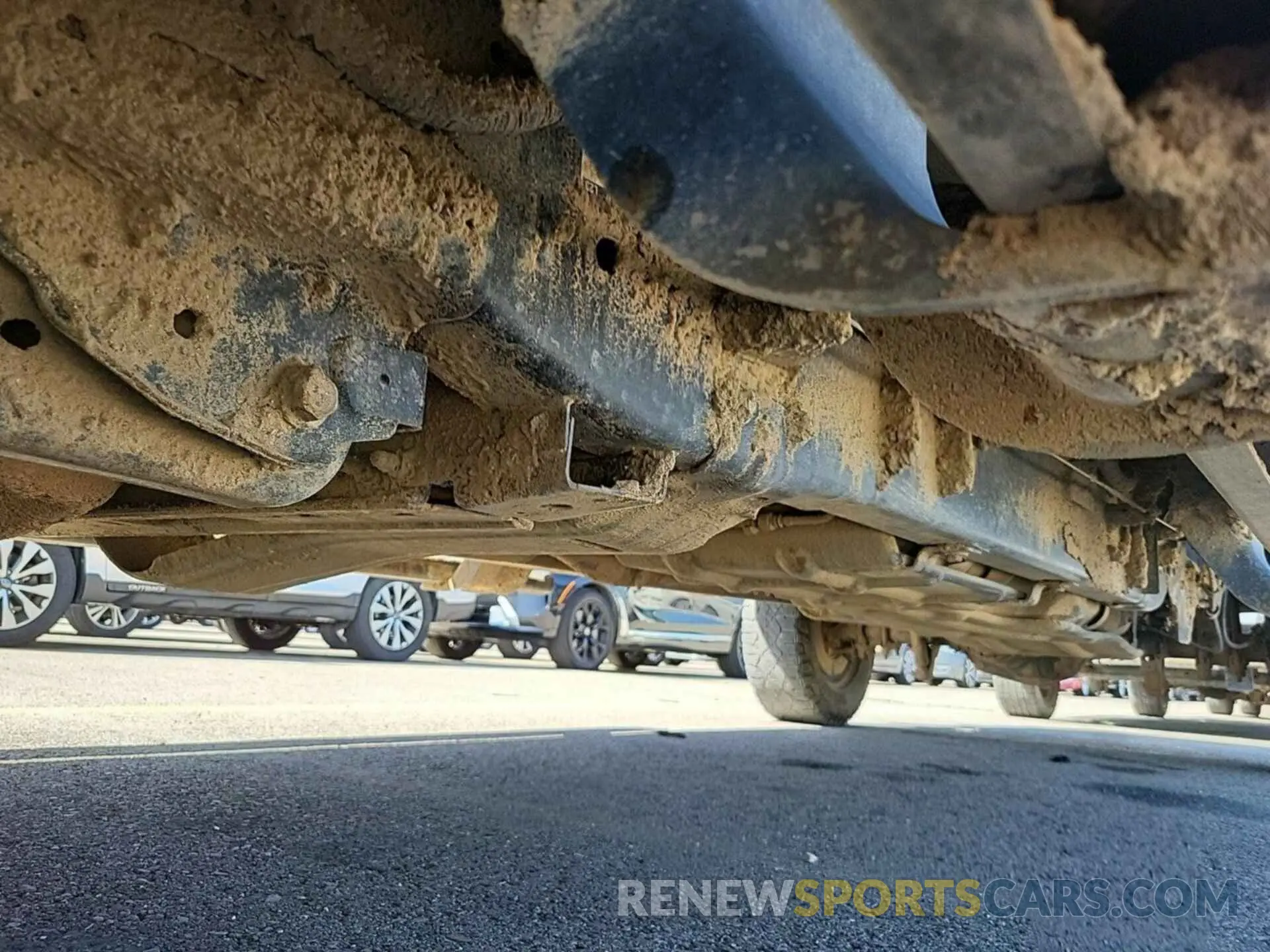 18 Photograph of a damaged car 1FT7W2B64KEF83432 FORD F250 2019