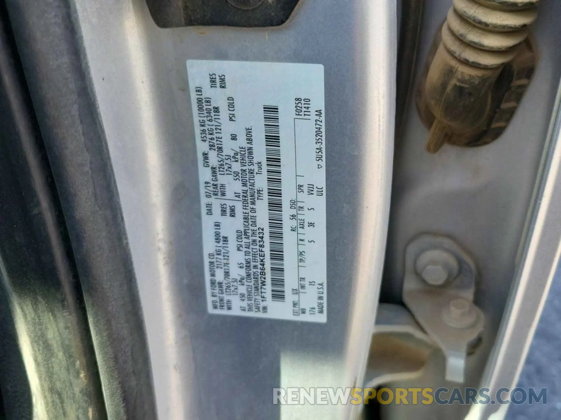41 Photograph of a damaged car 1FT7W2B64KEF83432 FORD F250 2019