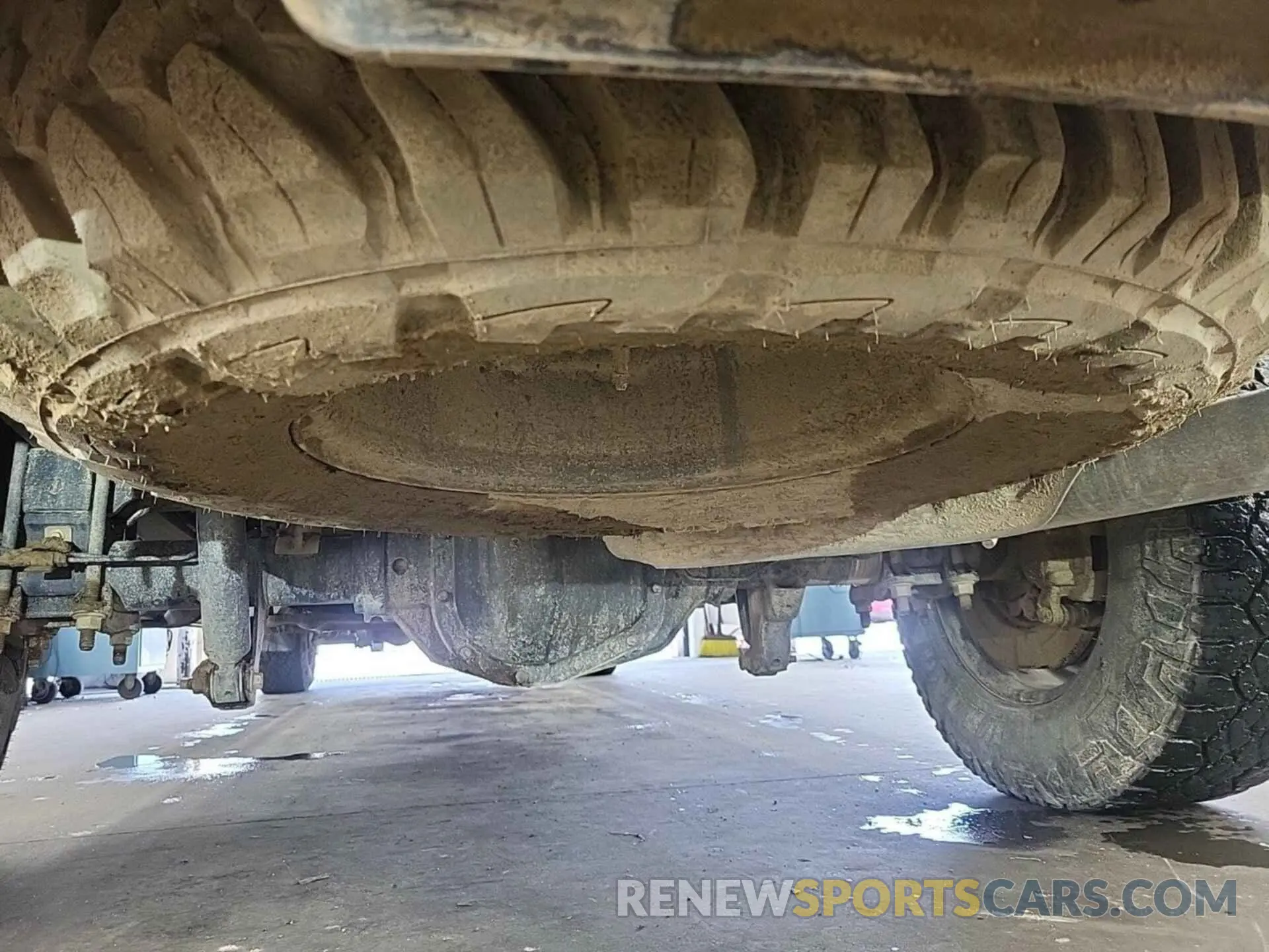 51 Photograph of a damaged car 1FT7W2B64KEF83432 FORD F250 2019