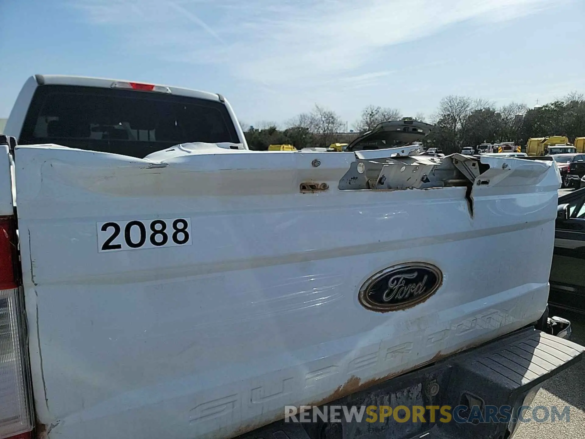 11 Photograph of a damaged car 1FT7W2B65KED10533 FORD F250 2019