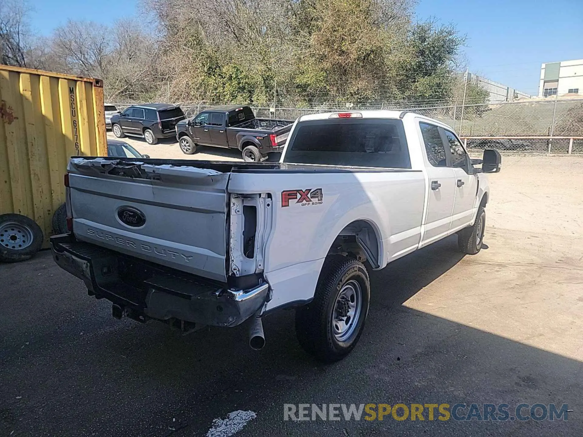 25 Photograph of a damaged car 1FT7W2B65KED10533 FORD F250 2019