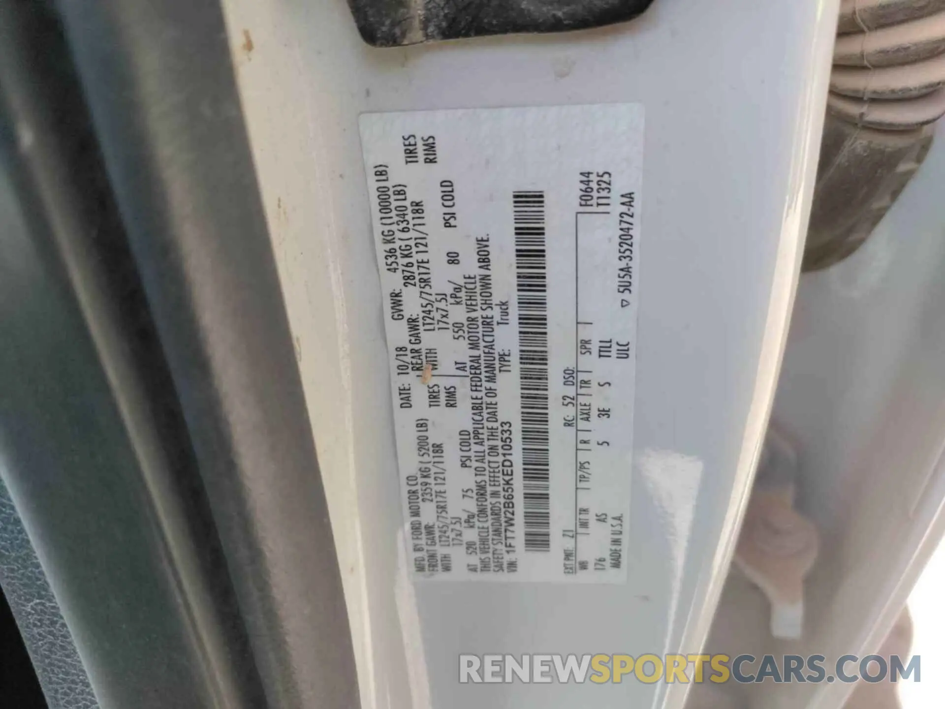 28 Photograph of a damaged car 1FT7W2B65KED10533 FORD F250 2019