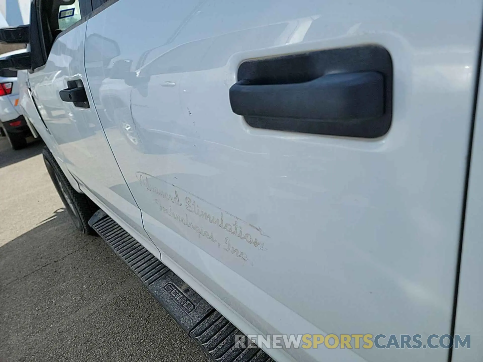 29 Photograph of a damaged car 1FT7W2B65KED10533 FORD F250 2019