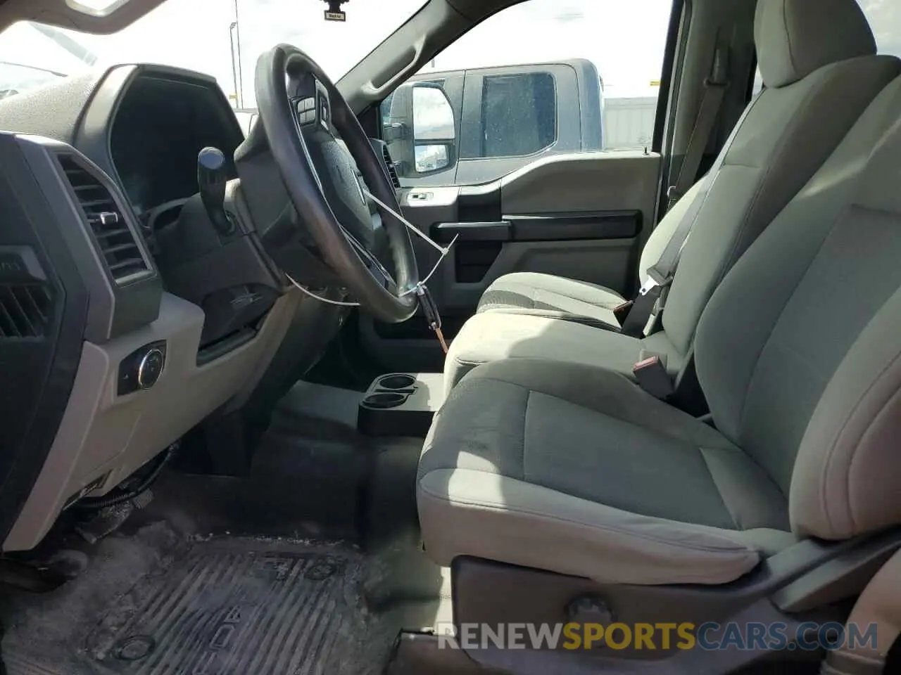 7 Photograph of a damaged car 1FT7W2B65KEF65232 FORD F250 2019