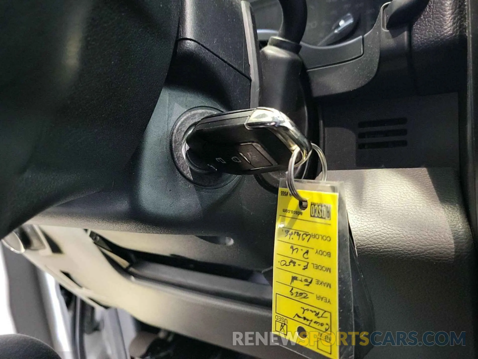 18 Photograph of a damaged car 1FT7W2B65KEG56601 FORD F250 2019