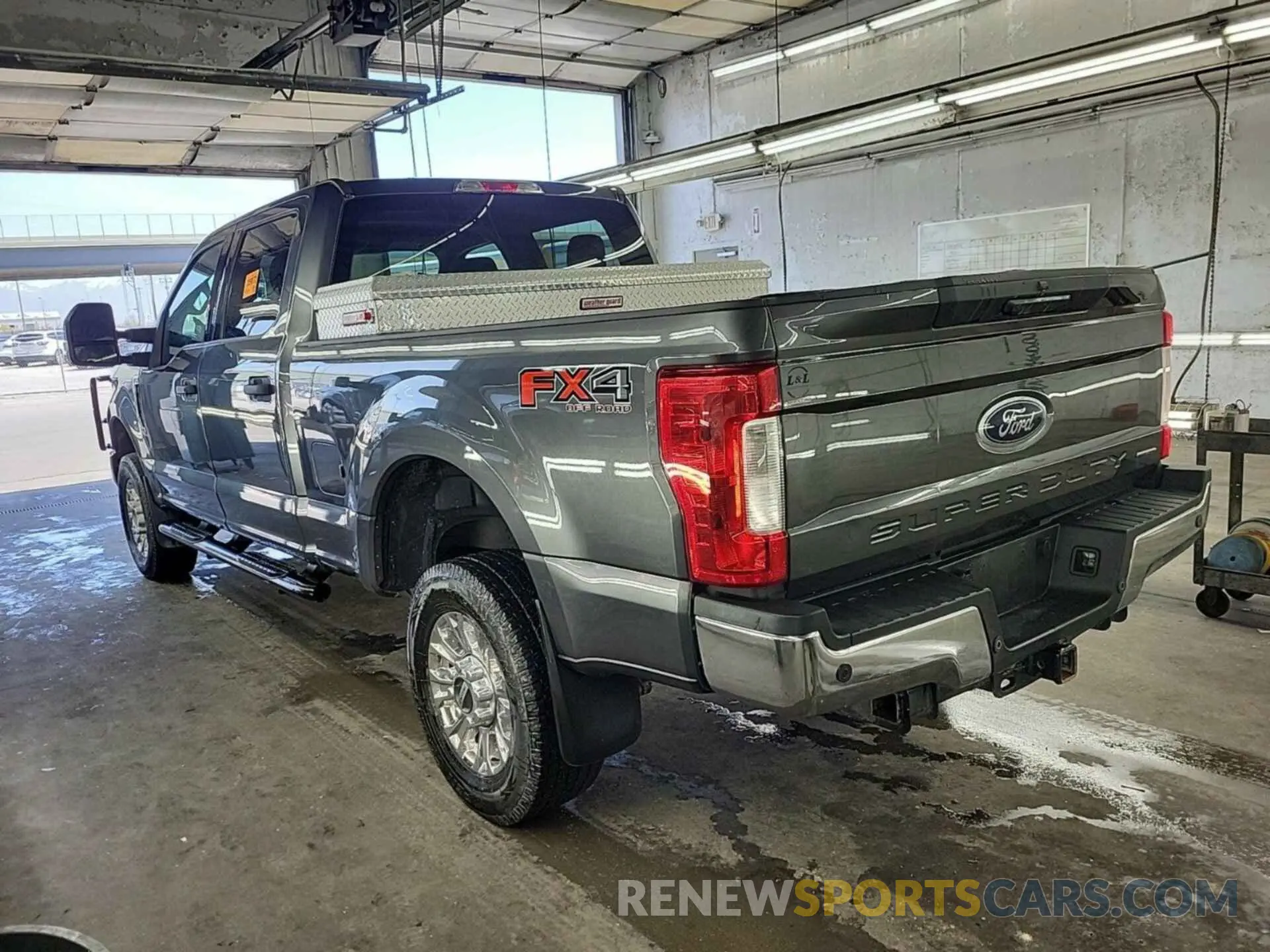 20 Photograph of a damaged car 1FT7W2B67KEE26641 FORD F250 2019