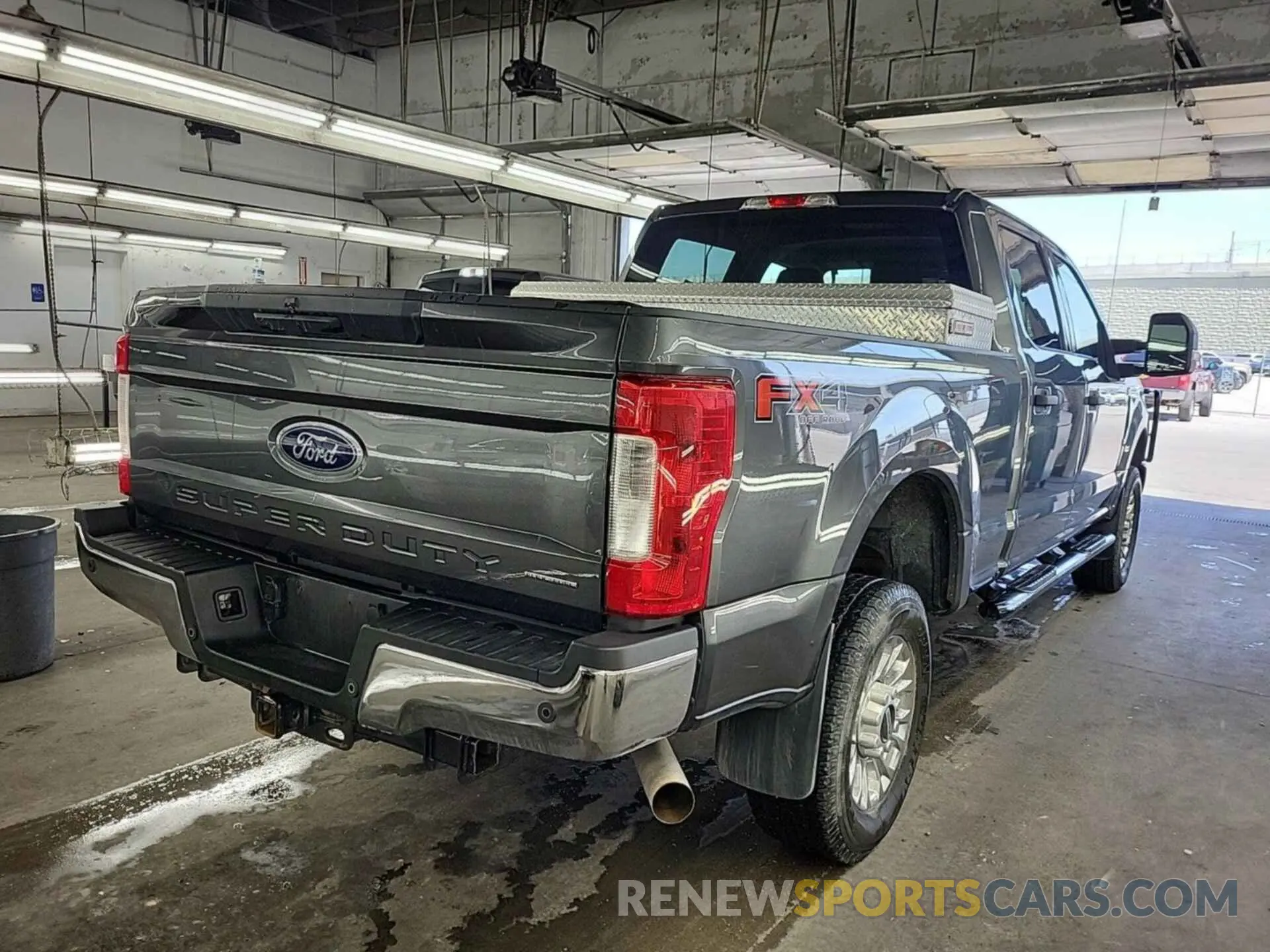 4 Photograph of a damaged car 1FT7W2B67KEE26641 FORD F250 2019