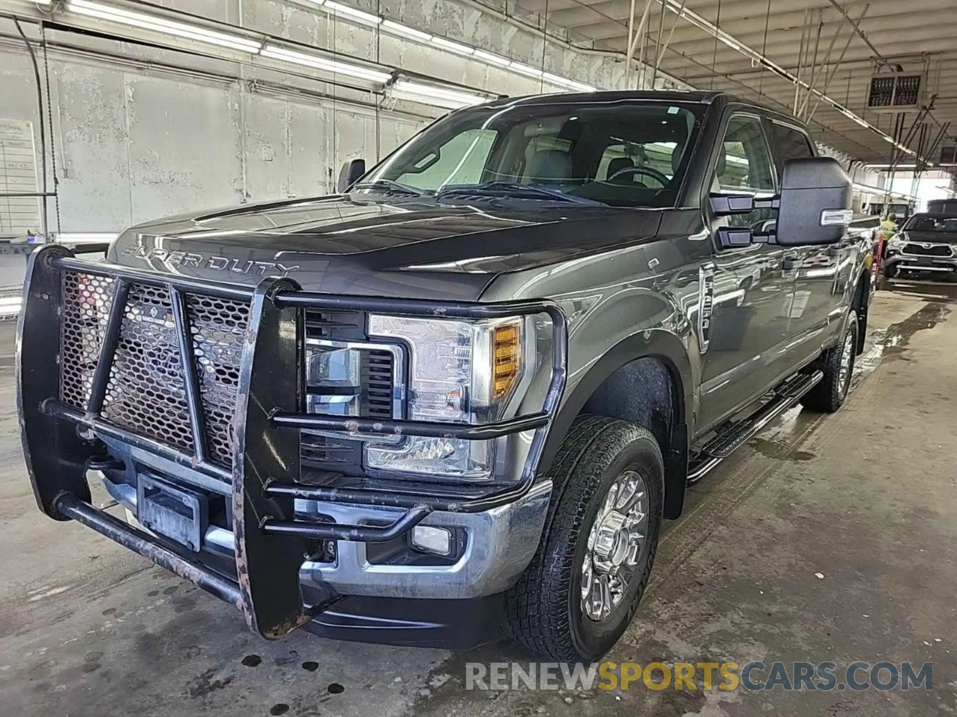 43 Photograph of a damaged car 1FT7W2B67KEE26641 FORD F250 2019