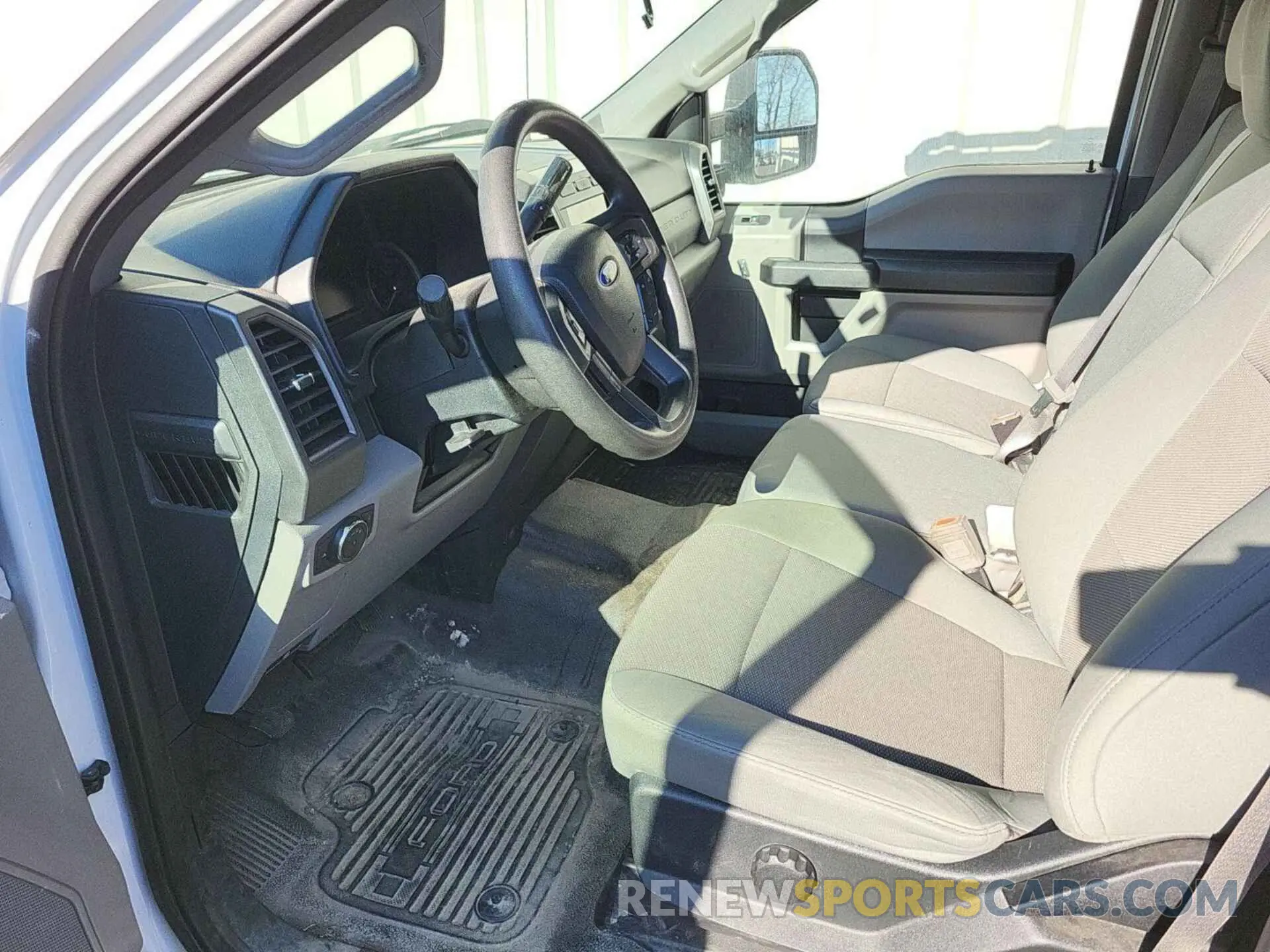 21 Photograph of a damaged car 1FT7W2B67KEF70531 FORD F250 2019
