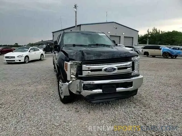 13 Photograph of a damaged car 1FT7W2B68KEE86363 FORD F250 2019
