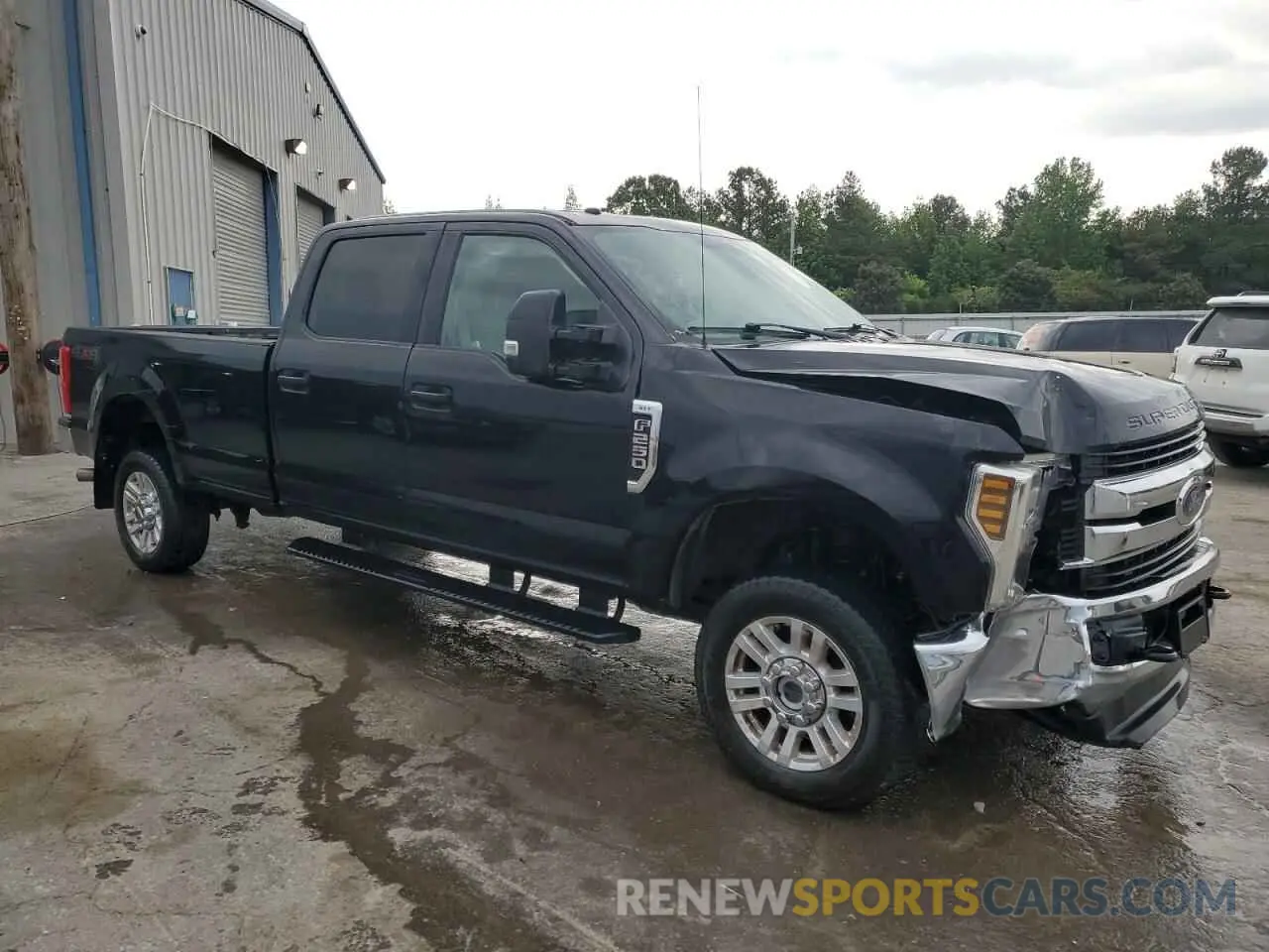 4 Photograph of a damaged car 1FT7W2B68KEE86363 FORD F250 2019