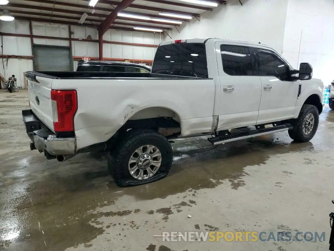 3 Фотография поврежденного автомобиля 1FT7W2B6XKEE00003 FORD F250 2019