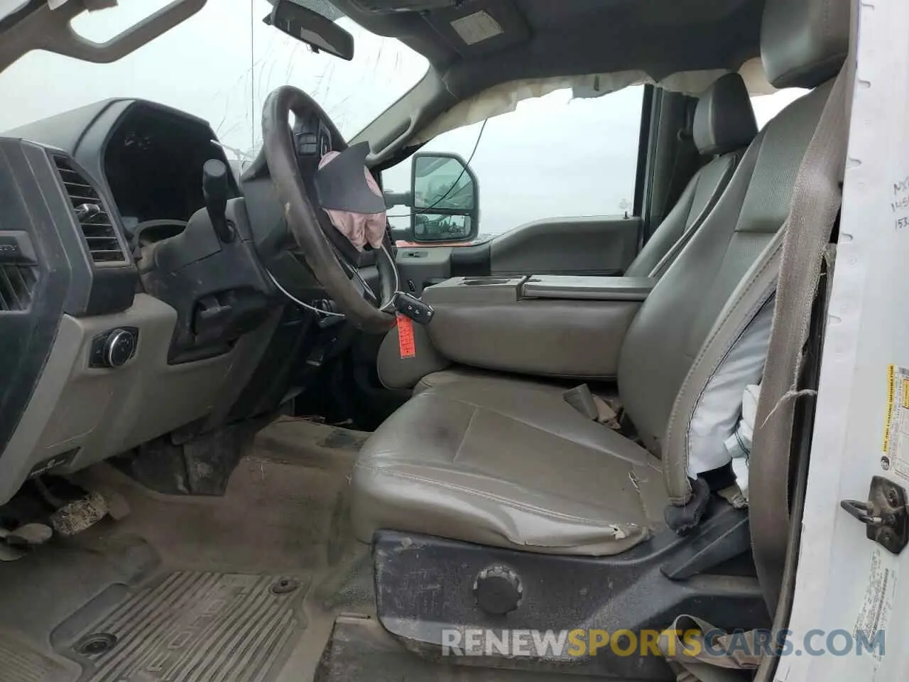 7 Photograph of a damaged car 1FT7W2B6XKEF33859 FORD F250 2019