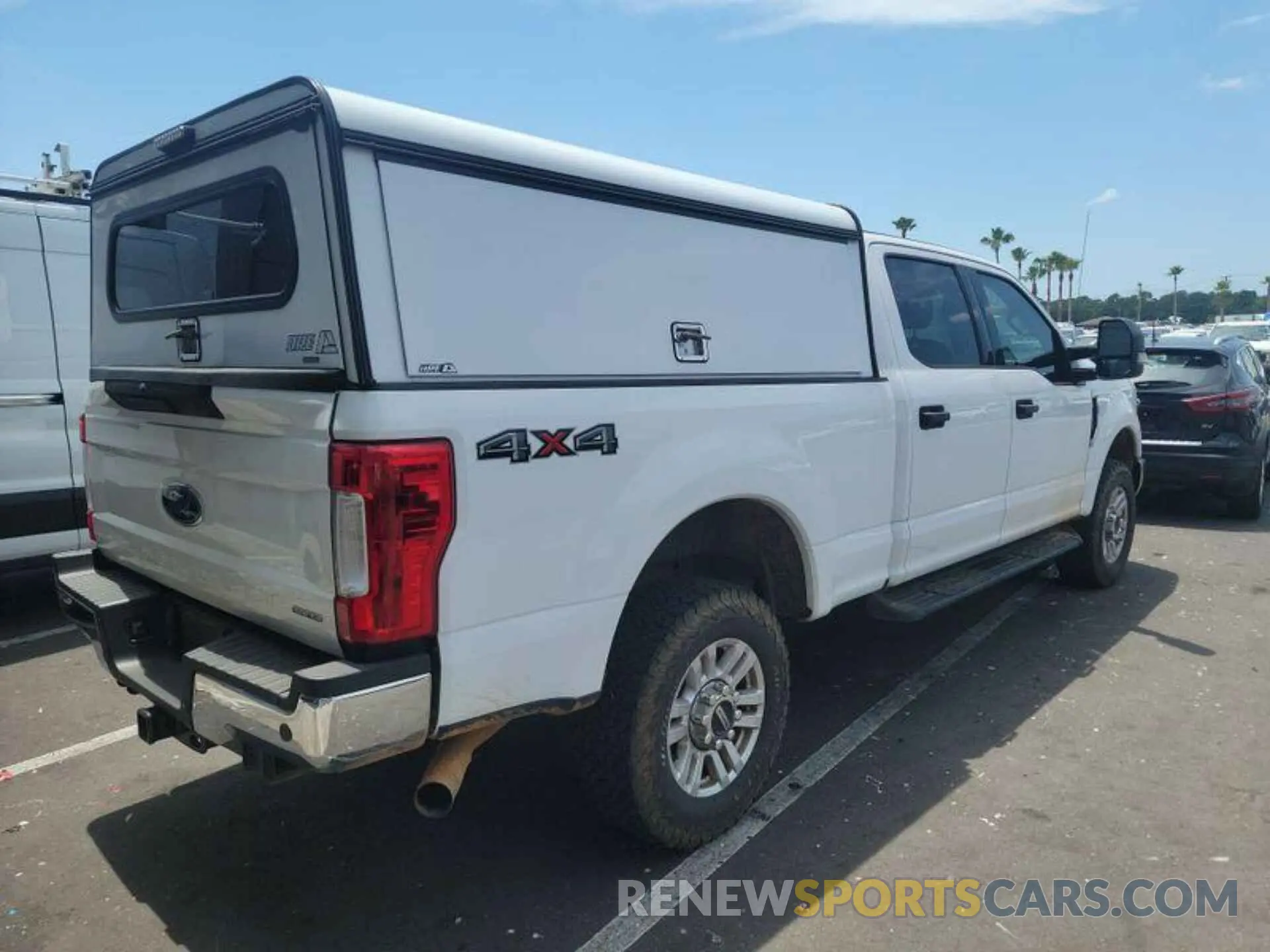 1 Фотография поврежденного автомобиля 1FT7W2B6XKEG11413 FORD F250 2019