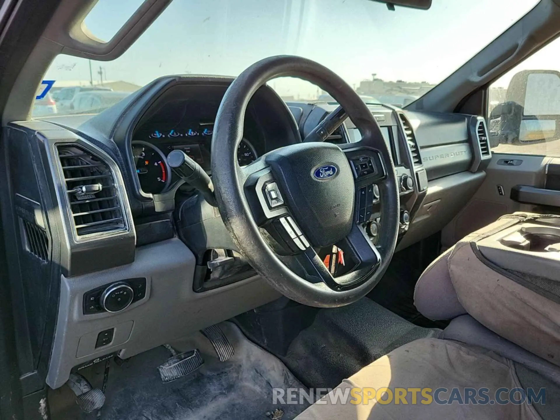14 Photograph of a damaged car 1FT7W2BT0KEC81514 FORD F250 2019