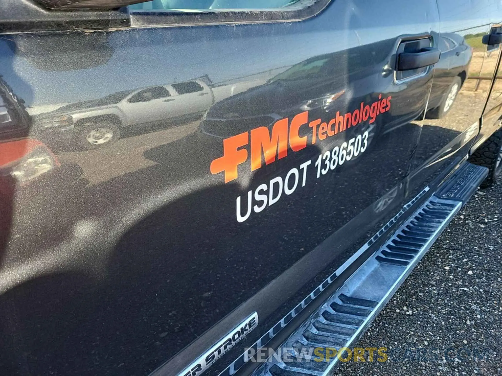 2 Photograph of a damaged car 1FT7W2BT0KEC81514 FORD F250 2019